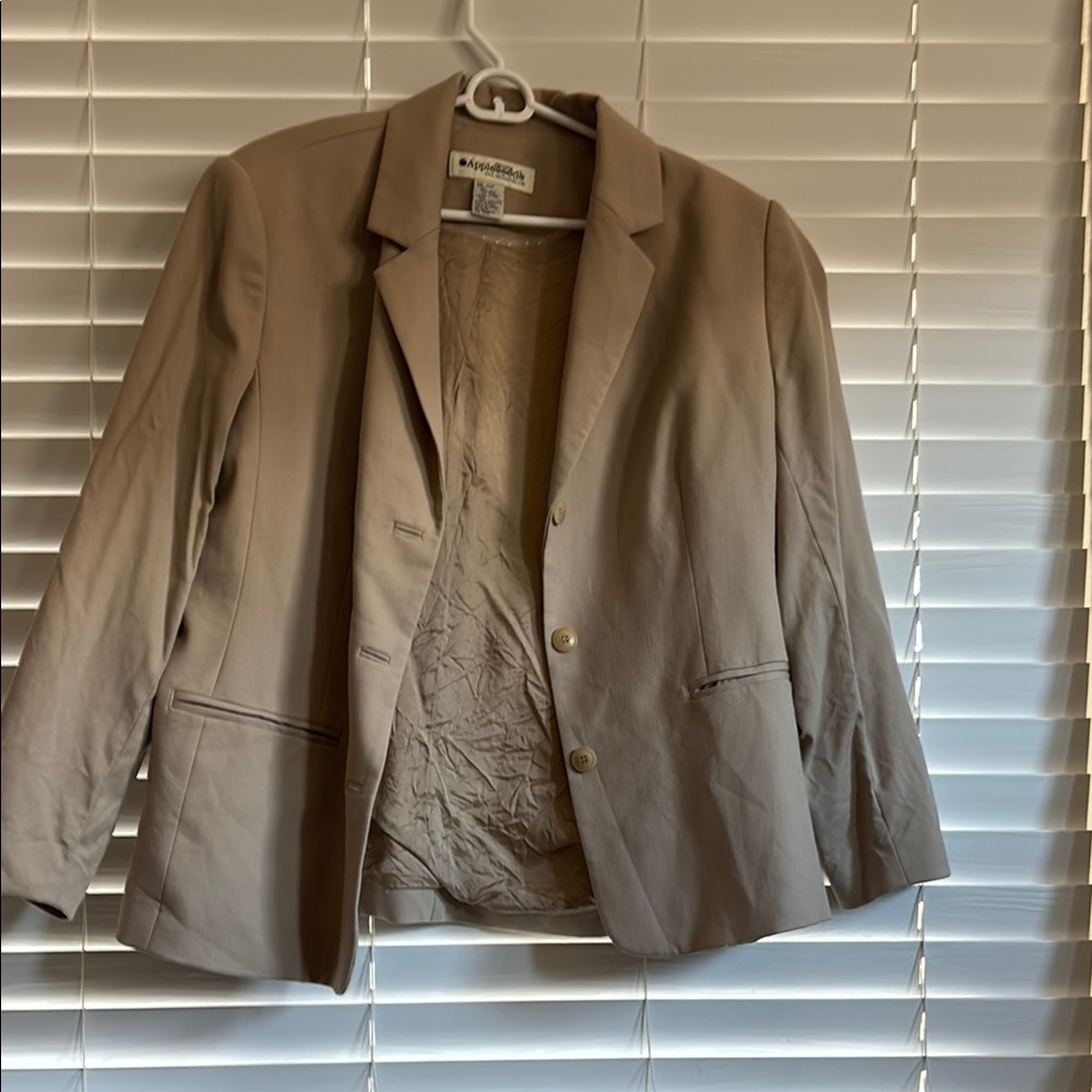 Women's Tan Blazer